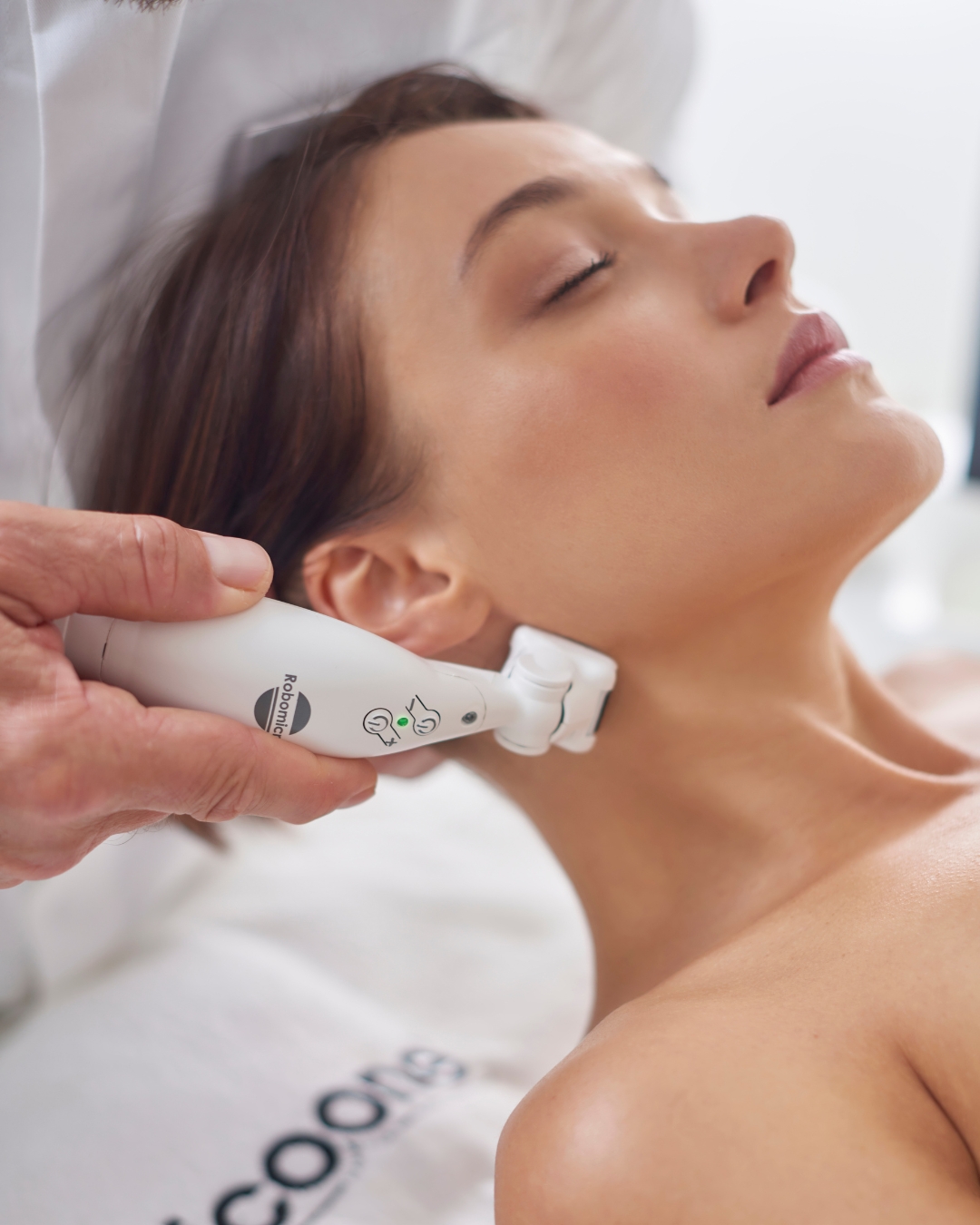 Icoone Facial Treatment special offer